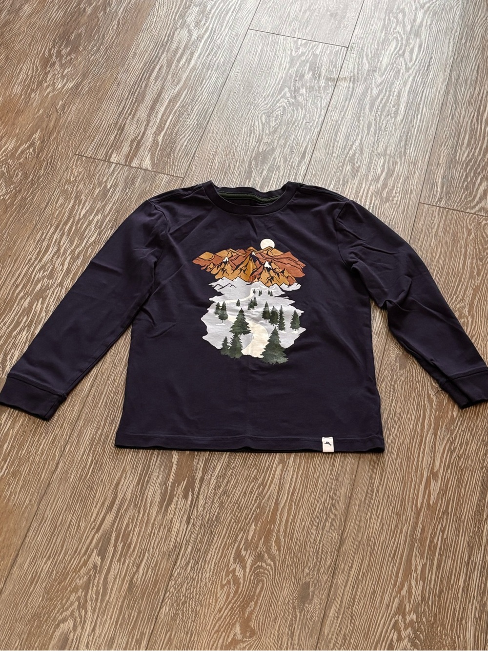 Boys Tommy Bahama Navy Long-Sleeve Mountain & Forest Graphic Tee